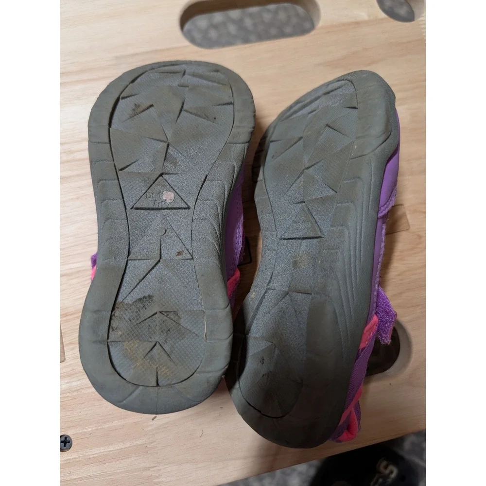 OshKosh Bgosh Girls Purple Pink Closed Toe Athletic Water Sandals Size 11 Kids